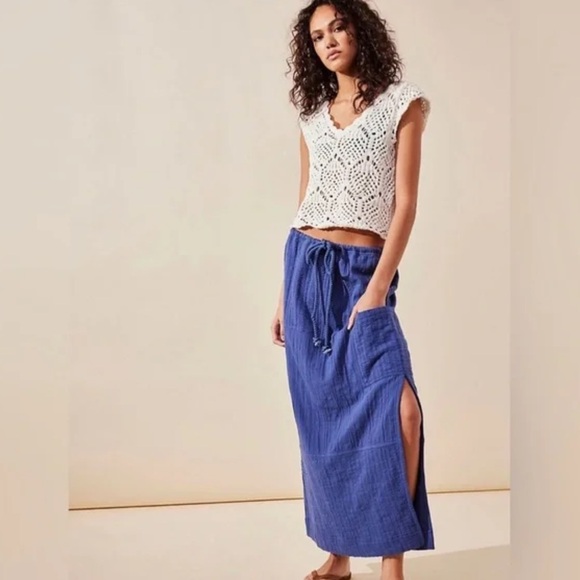 Free People Dresses & Skirts - NWOT FREE PEOPLE SPOTLIGHT SKIRT